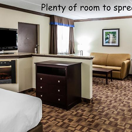 Quality Inn & Suites Quakertown-Allentown Eksteriør bilde